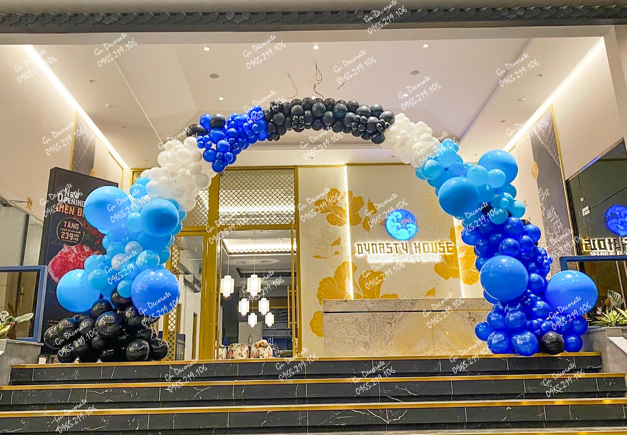 Trang trí văn phòng nhân dịp thành lập công ty bằng bóng bay